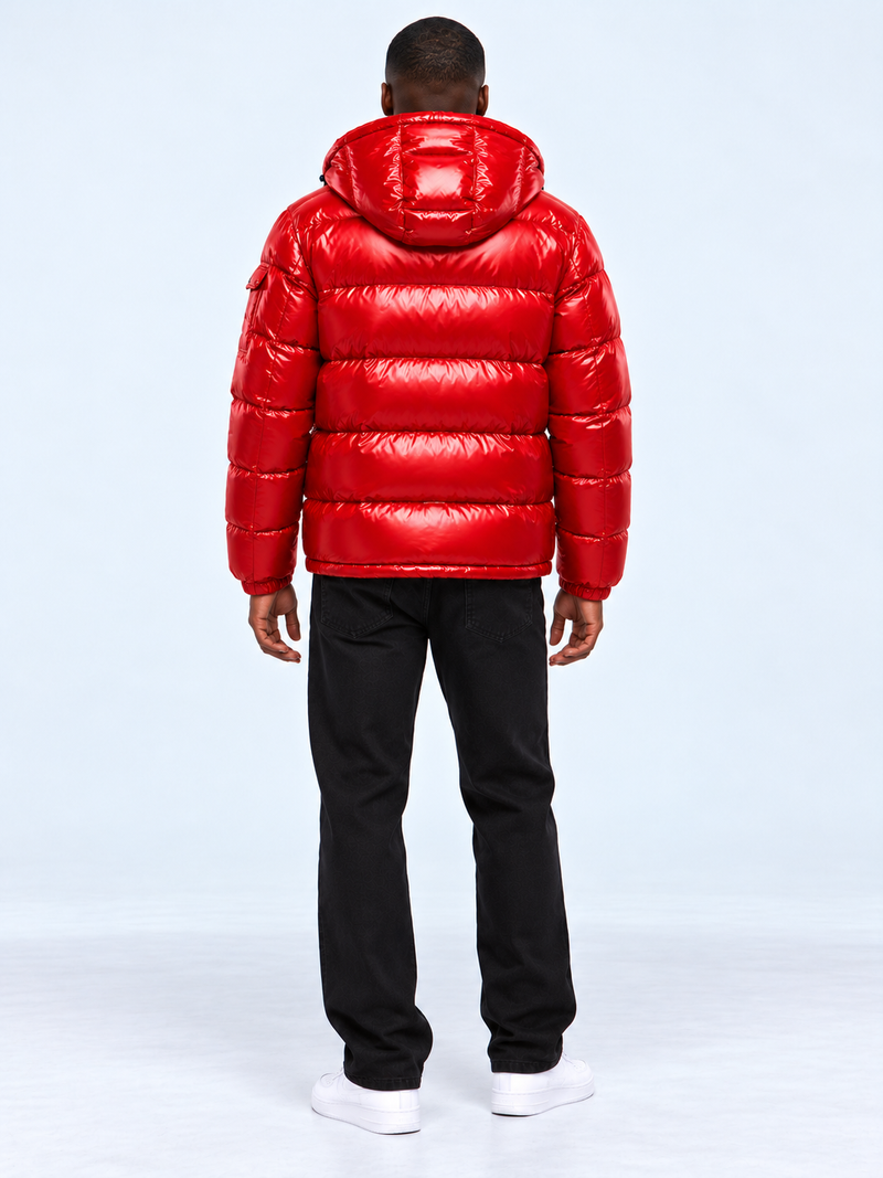 Doudoune Homme Matelassée Brillante à Capuche — Rouge — vue de dos portée
