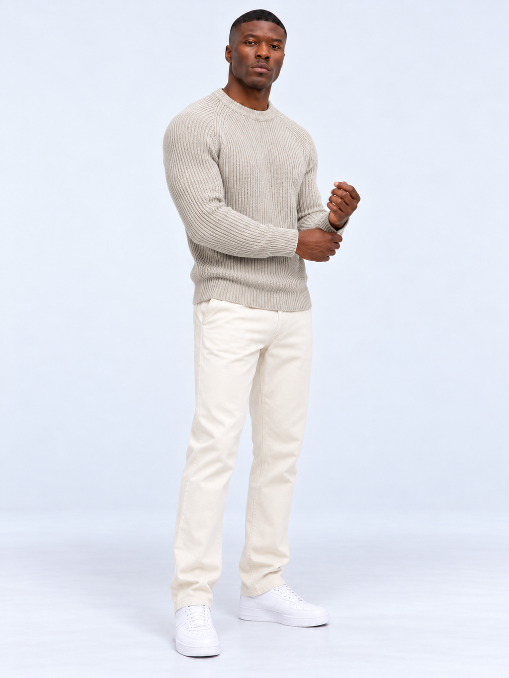 Pull Homme Côtelé Épais Col Rond — Beige — vue de face portée