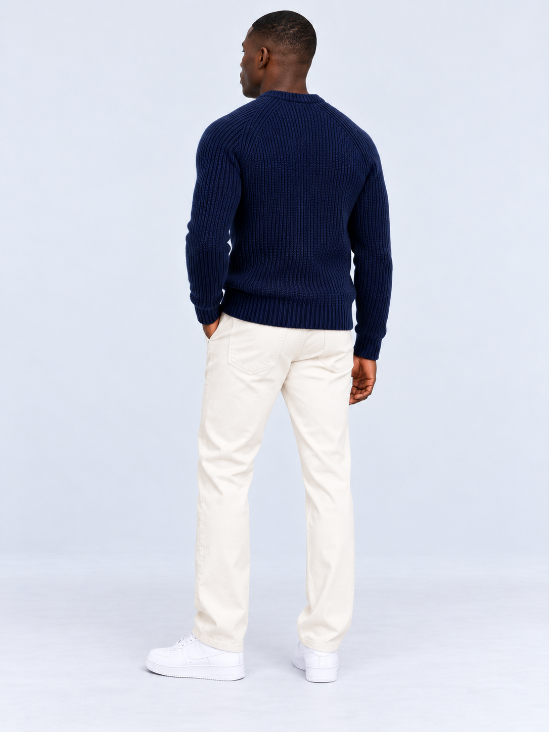 Pull Homme Côtelé Épais Col Rond — Bleu Marine — vue de dos portée