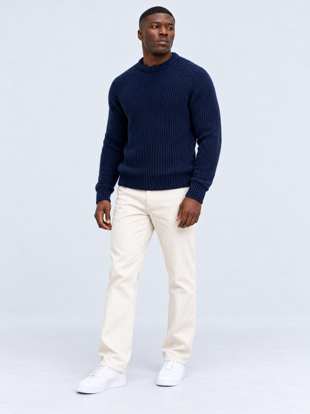 Pull Homme Côtelé Épais Col Rond — Bleu Marine — vue de face portée