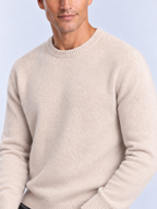 Pull Homme Col Rond Maille Douce — Écru — détail
