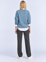 Pull Femme Ample Maille Douce — Bleu — vue de dos portée