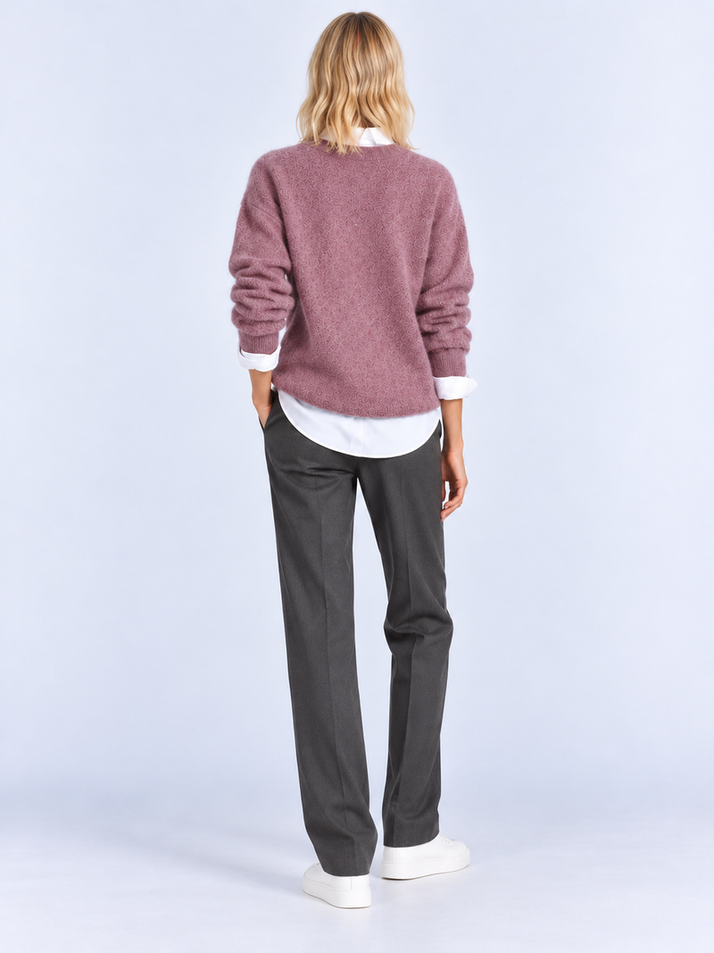 Pull Femme Ample Maille Douce — Rose — vue de dos portée
